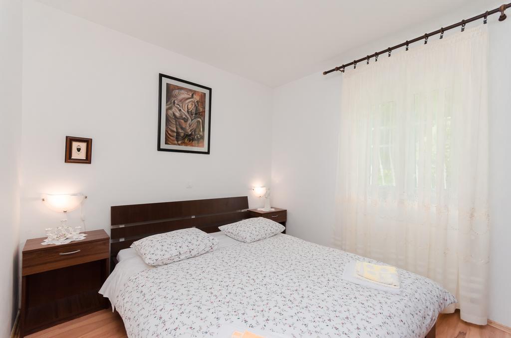 Apartment Zorka Medveja Exterior foto